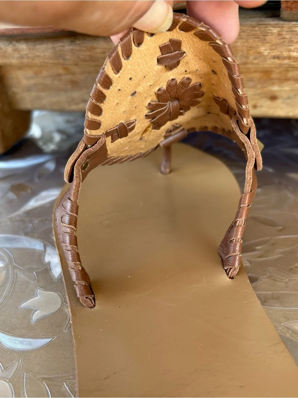 Jack Rogers Brown Leather T-Strap Sandals with Stud Detail 10 M
